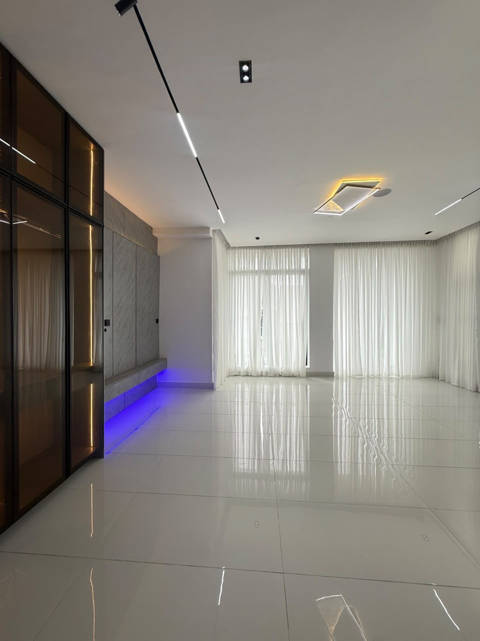 A well-finished contemporary home for buyers who want space, modern technology, privacy, and premium comfort in Orchid, Lekki.