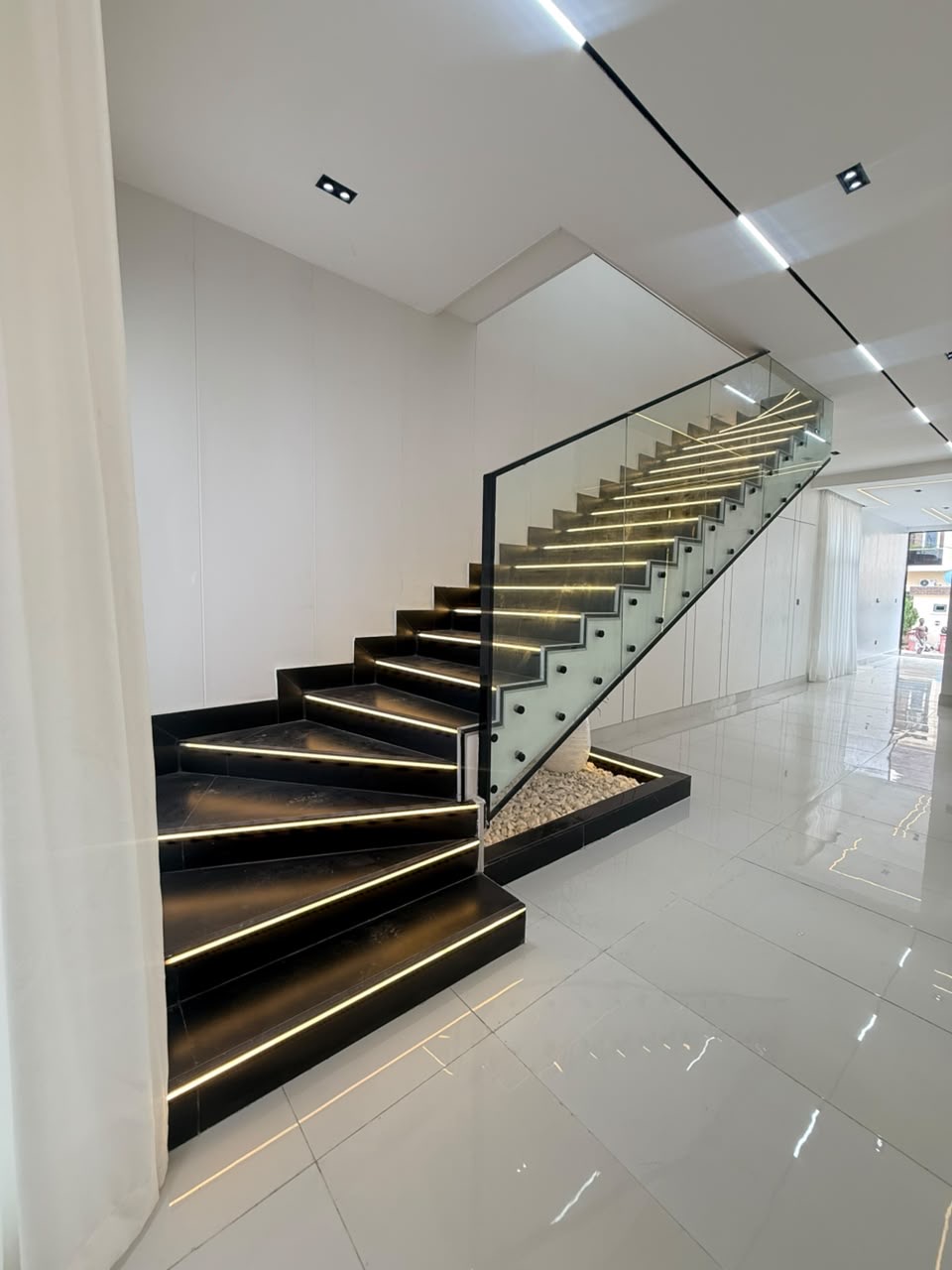 A well-finished contemporary home for buyers who want space, modern technology, privacy, and premium comfort in Orchid, Lekki.