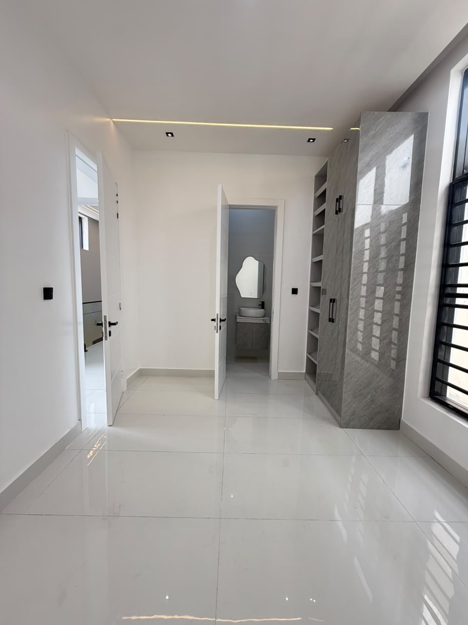 A well-finished contemporary home for buyers who want space, modern technology, privacy, and premium comfort in Orchid, Lekki.