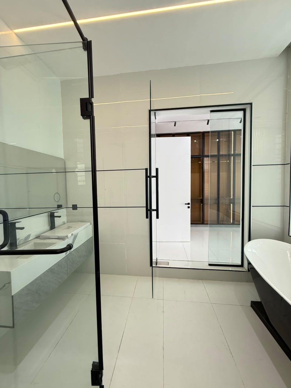 A well-finished contemporary home for buyers who want space, modern technology, privacy, and premium comfort in Orchid, Lekki.