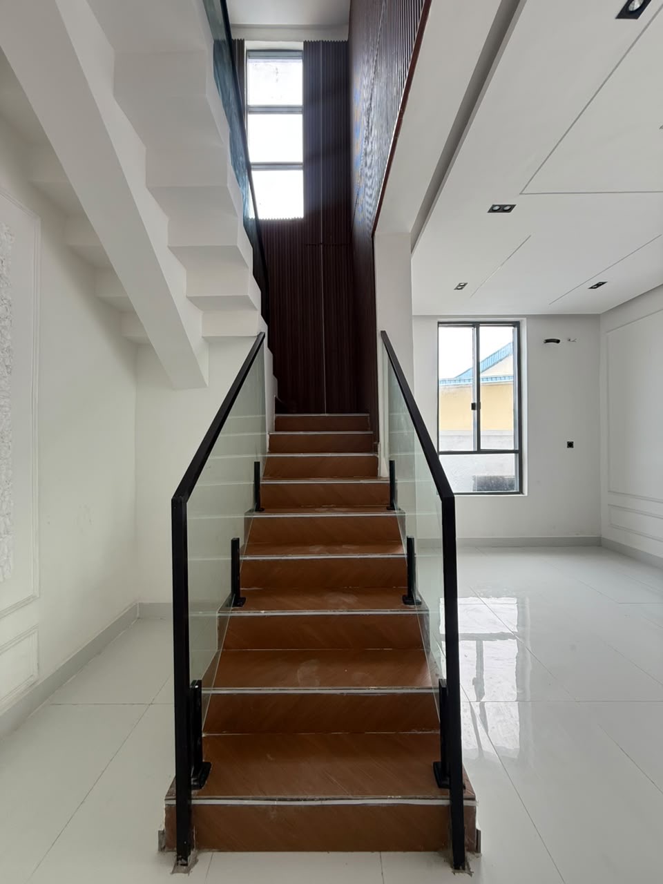 A beautifully designed contemporary home offering comfort, privacy, and modern living in a prime Chevron location.