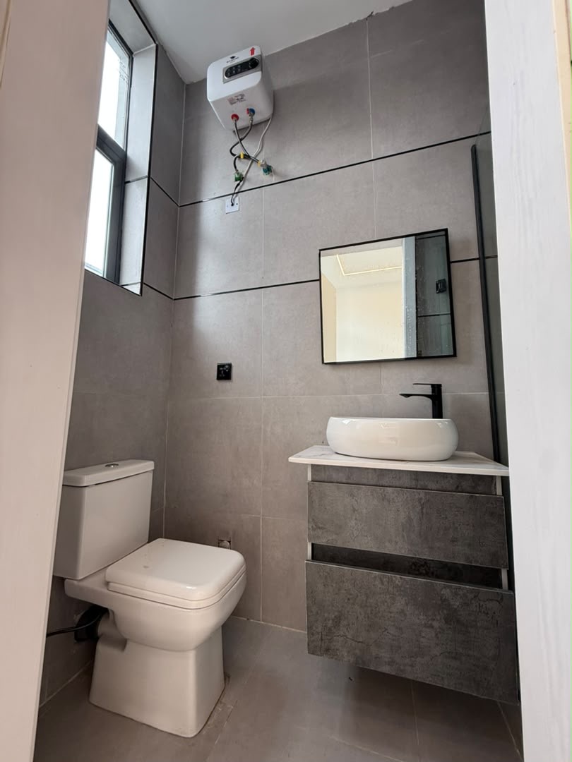 π‘ NEWLY BUILT 5-BEDROOM SEMI-DETACHED DUPLEX FOR SALE