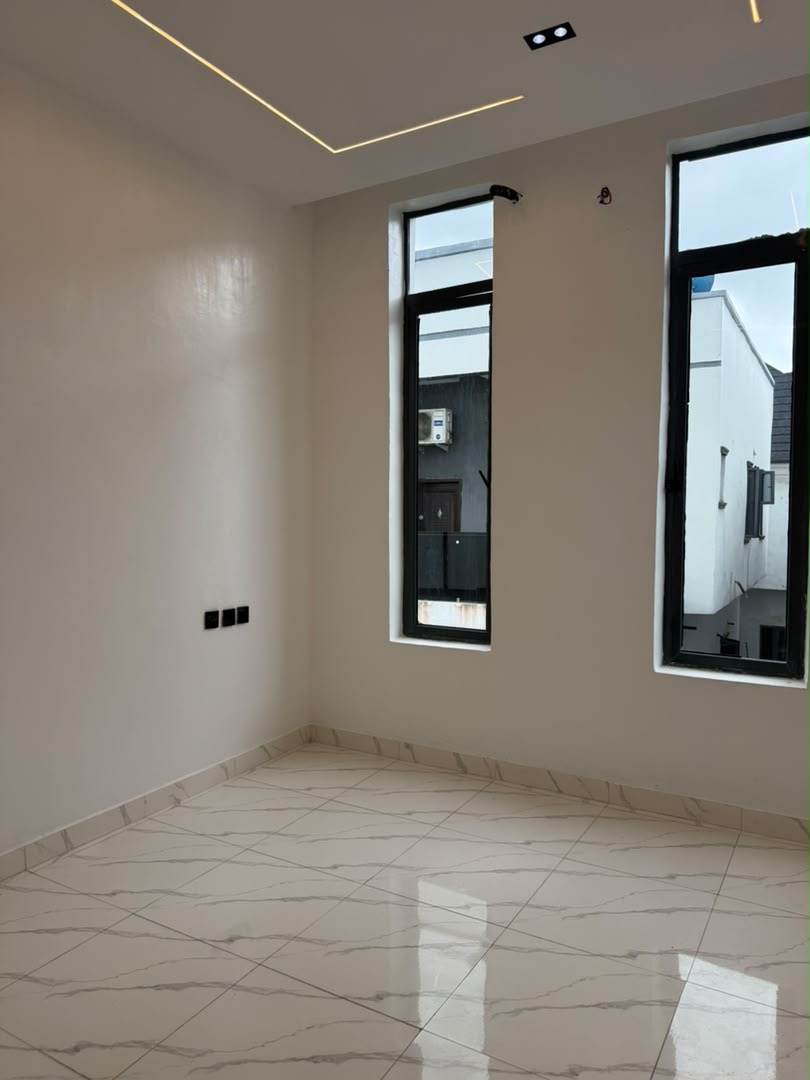 π‘ NEWLY BUILT 5-BEDROOM SEMI-DETACHED DUPLEX FOR SALE