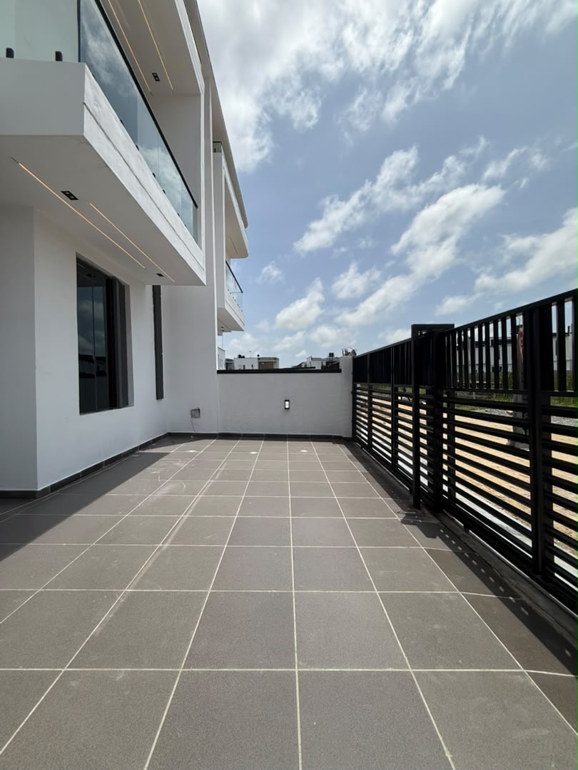 🏡 FOR SALE | 4-BEDROOM SEMI-DETACHED DUPLEX