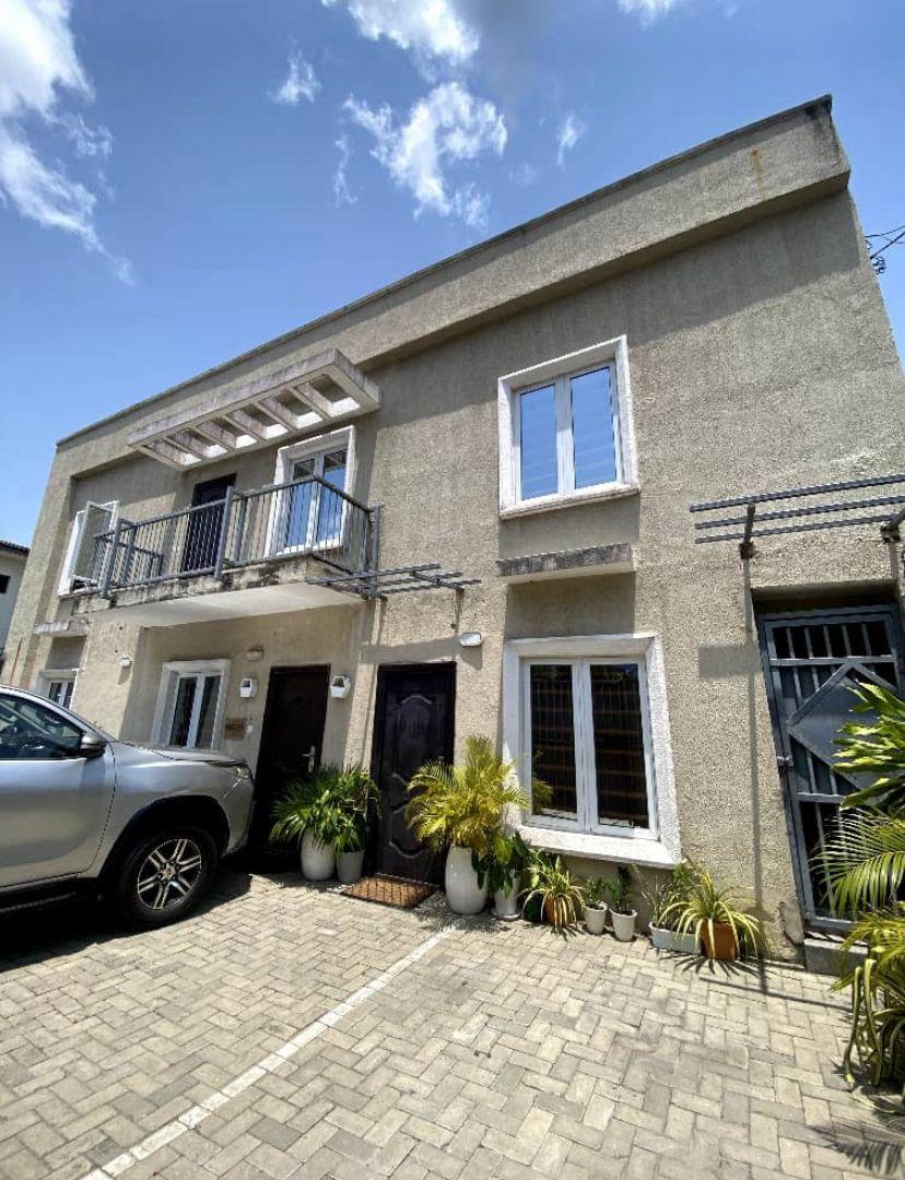 1 Bedroom Apartment at Ikoyi  - image 2