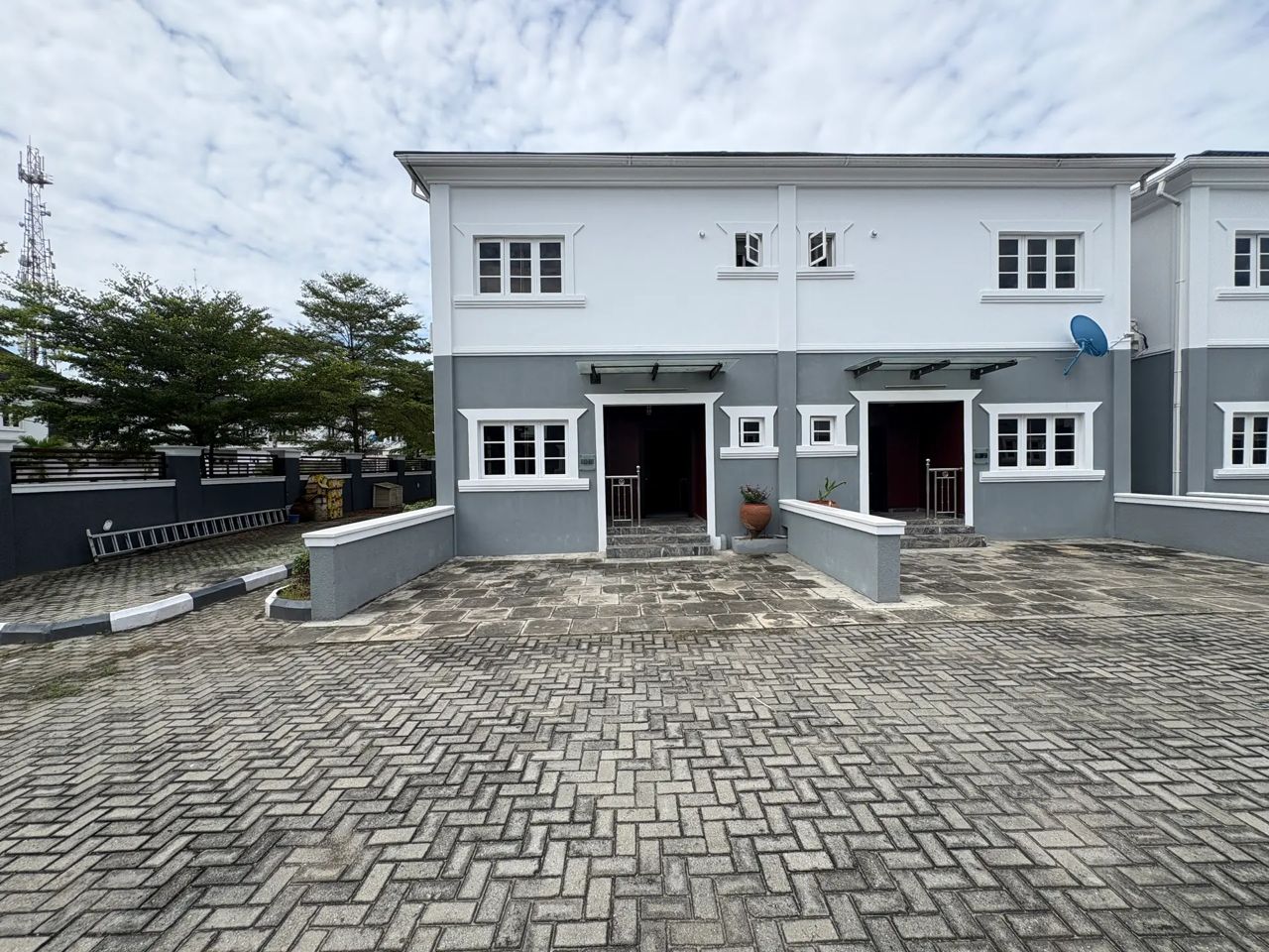 4 bedroom semi detached duplex - image 1
