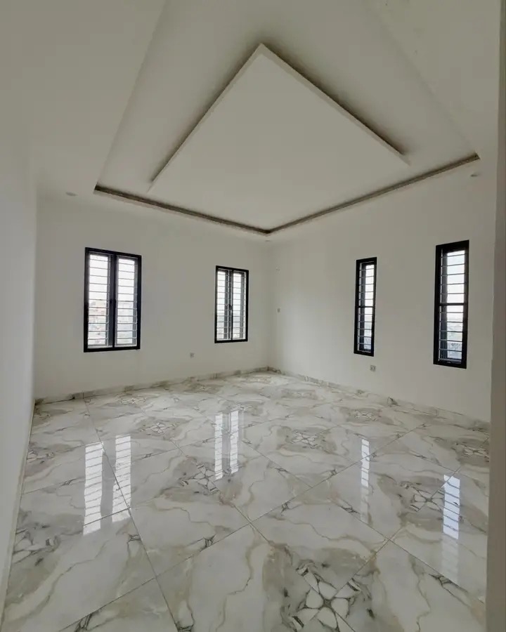 3bedroom semi detached duplex  - image 7