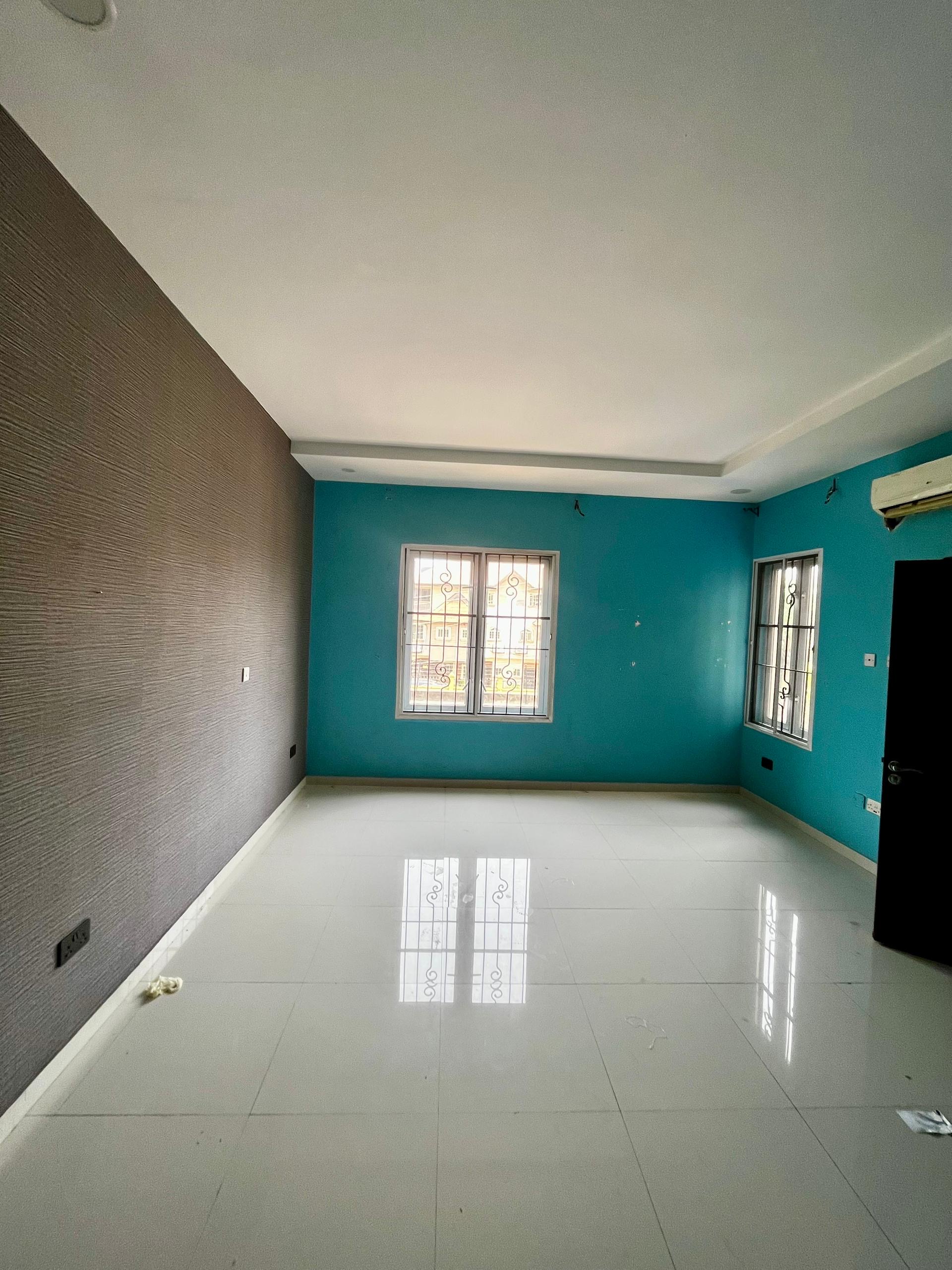 Modernity built 3-bedroom apartments to let