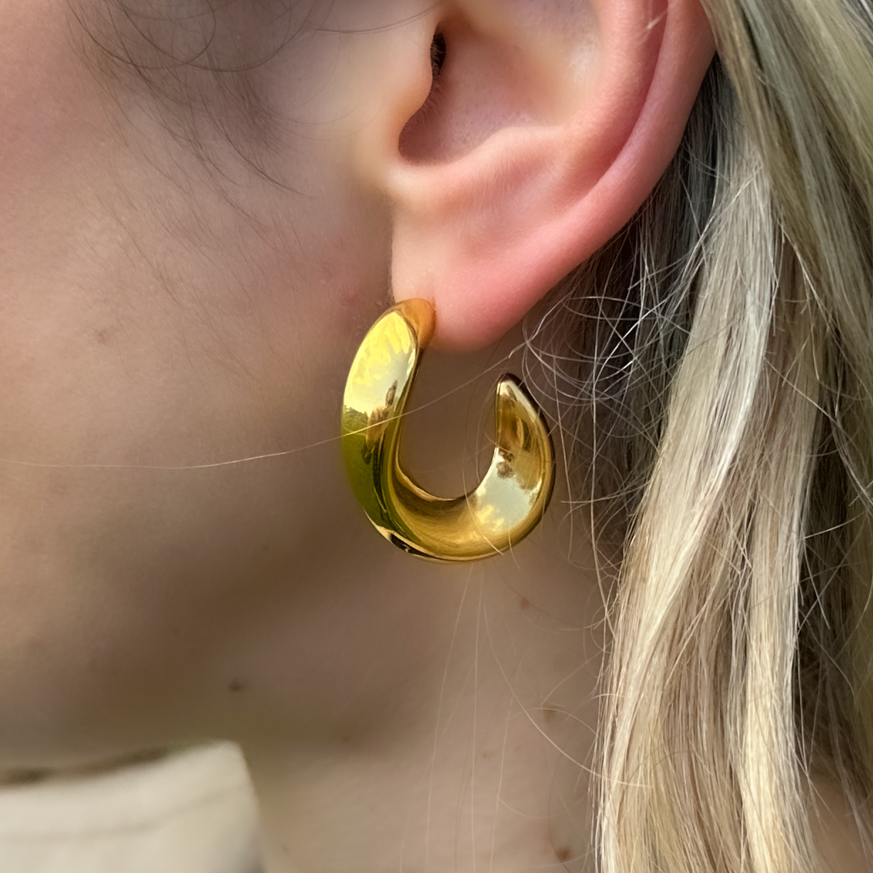 Kongelige Kam ørering 18k guldbelagt