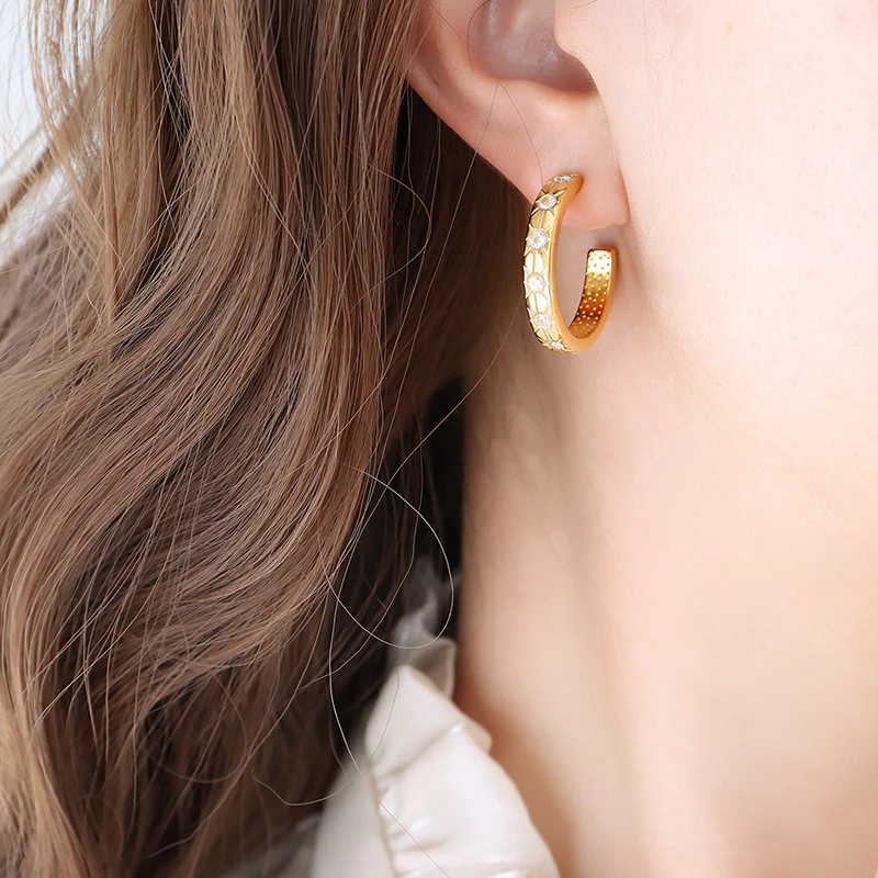 Tania Tidløse Guld Creoler øreringe 18k guldbelagt