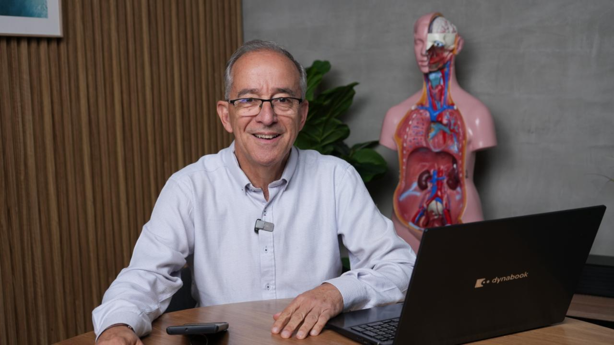 Dr. Oswaldo Restrepo