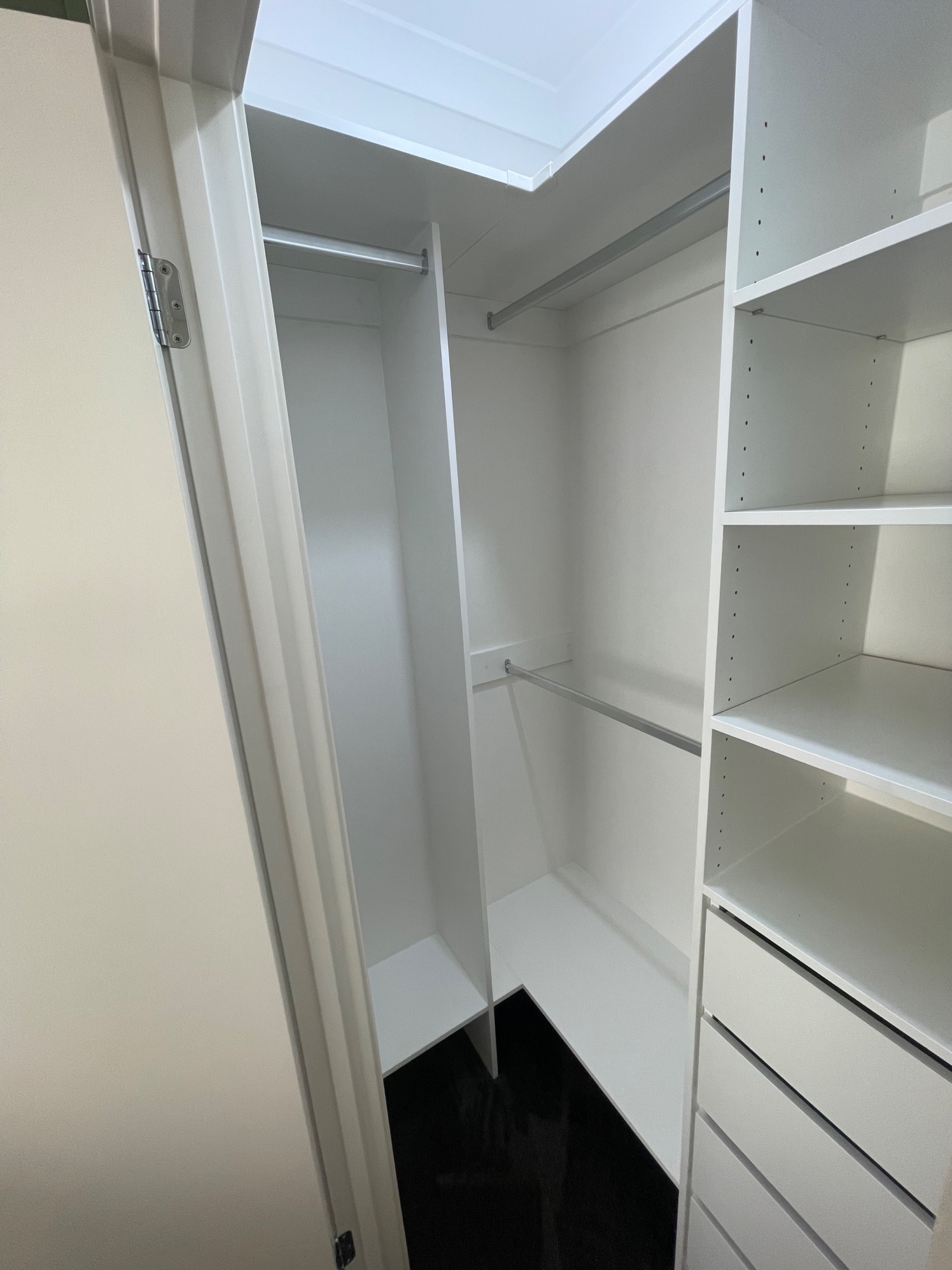 Custom wardrobe in Strathtulloh