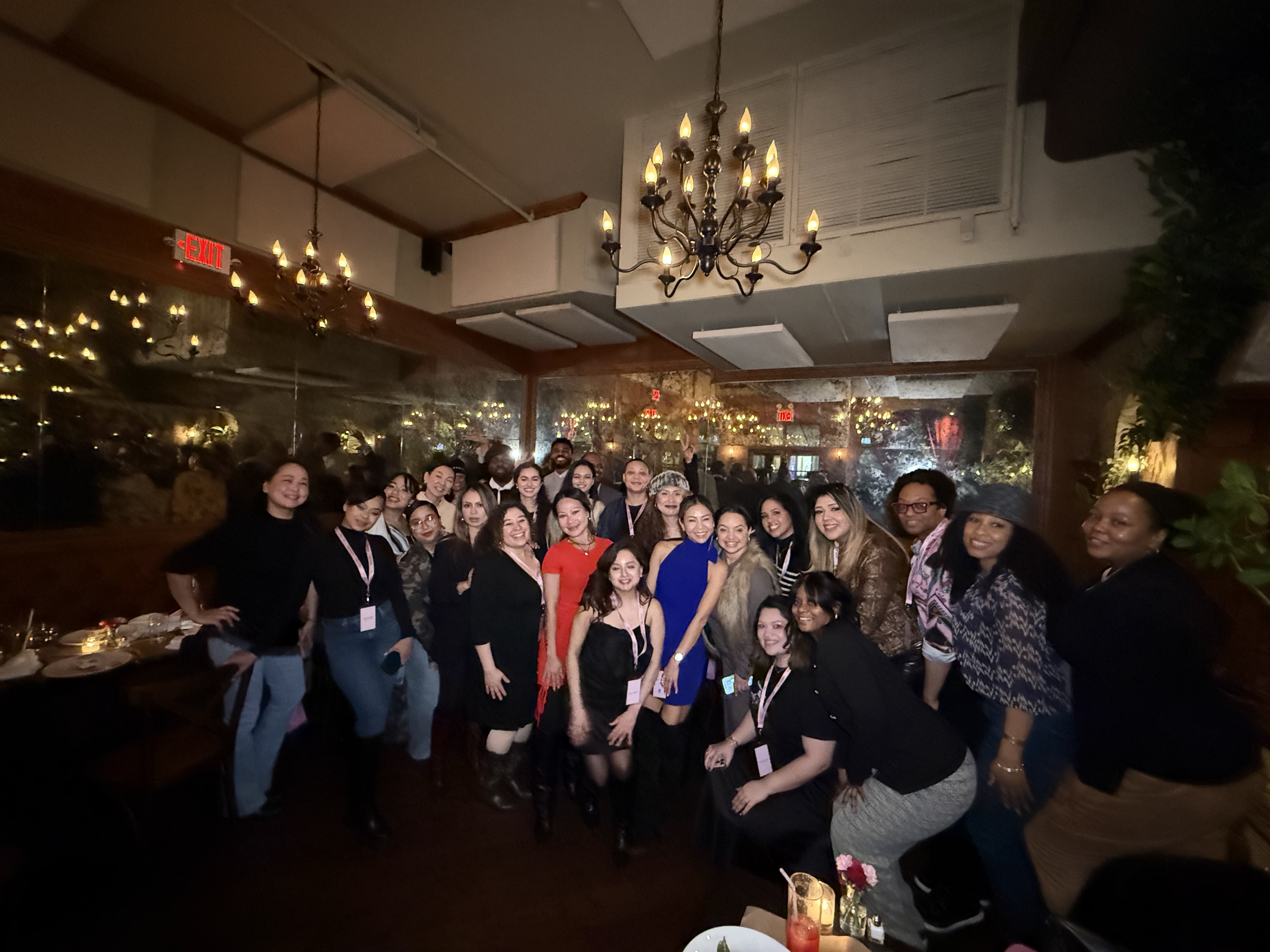 VÉLOURA New York Team