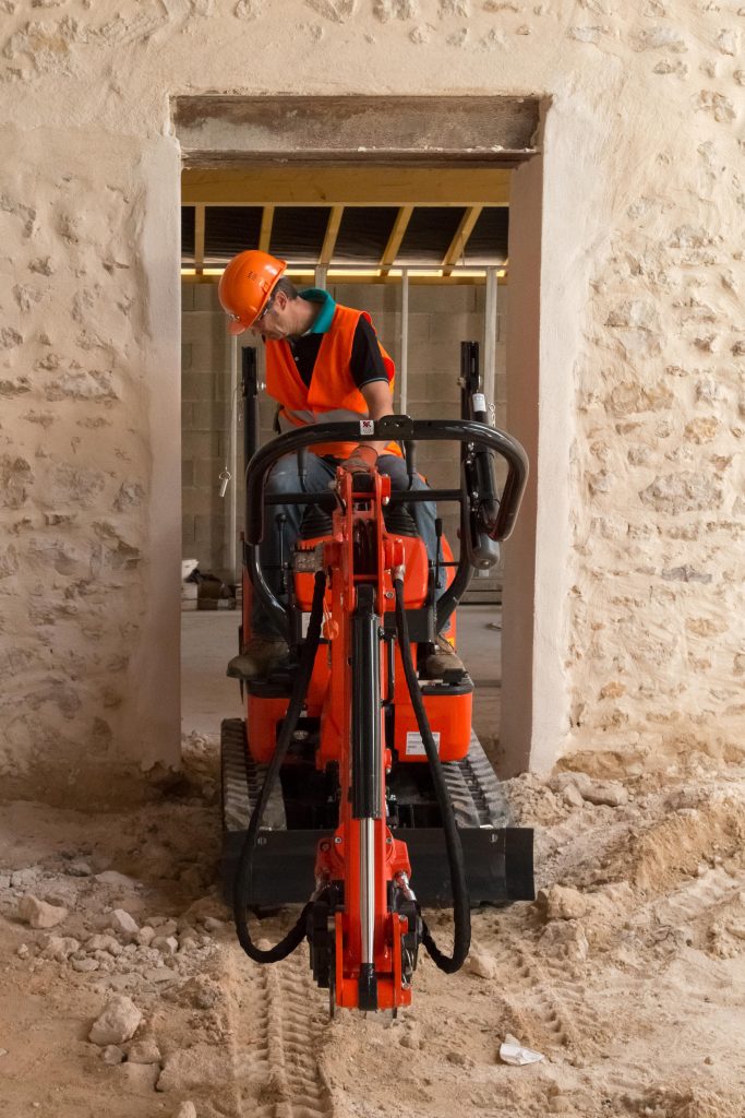 micro digger hire wolverhampton kubota k008 cab