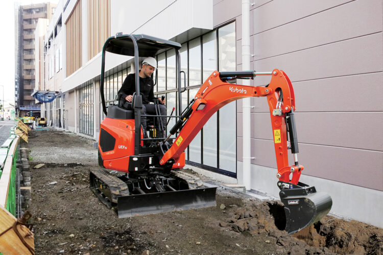 mini digger hire wolverhampton kubota u17 buckets