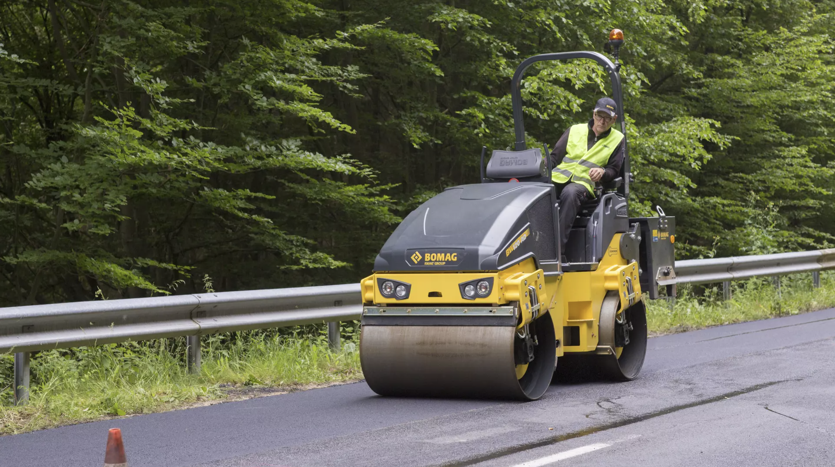 roller hire wolverhampton bomag bw120 drum