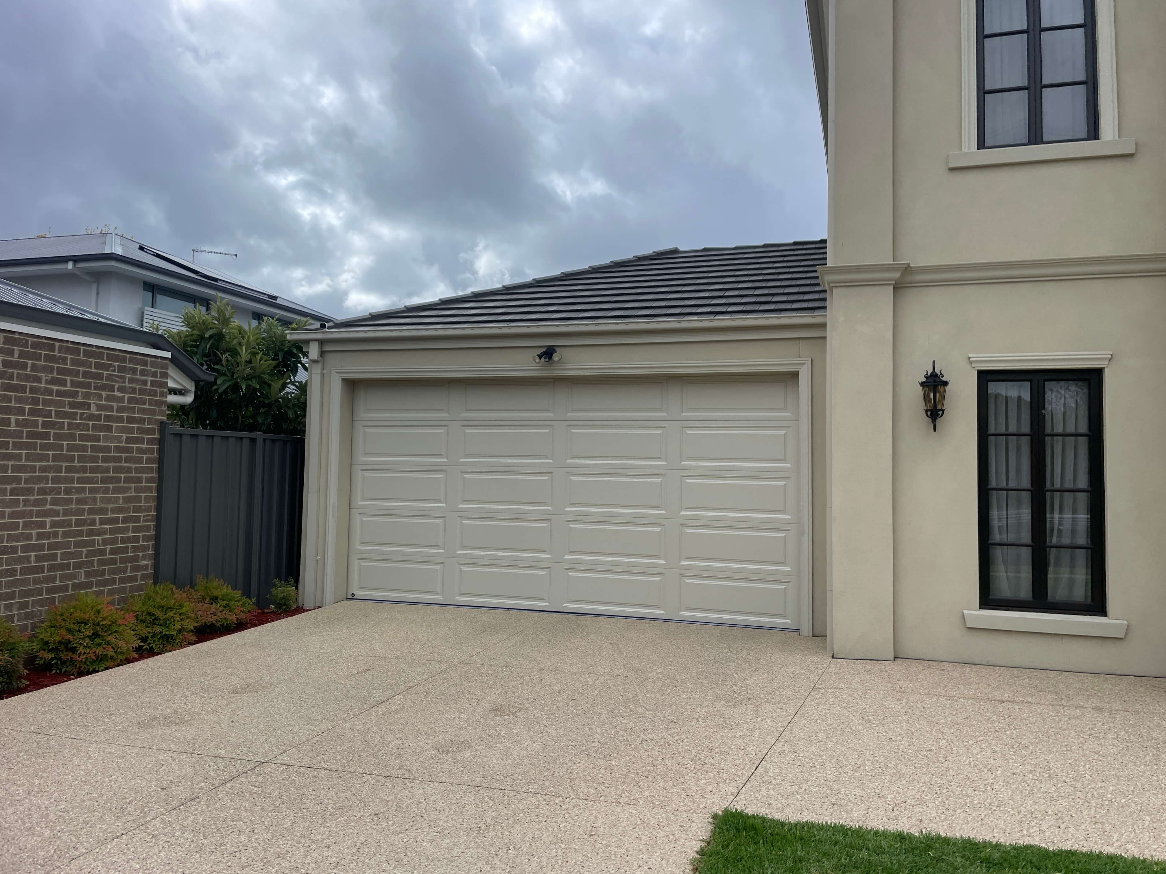 Hampton Evening Haze Sectional Door.