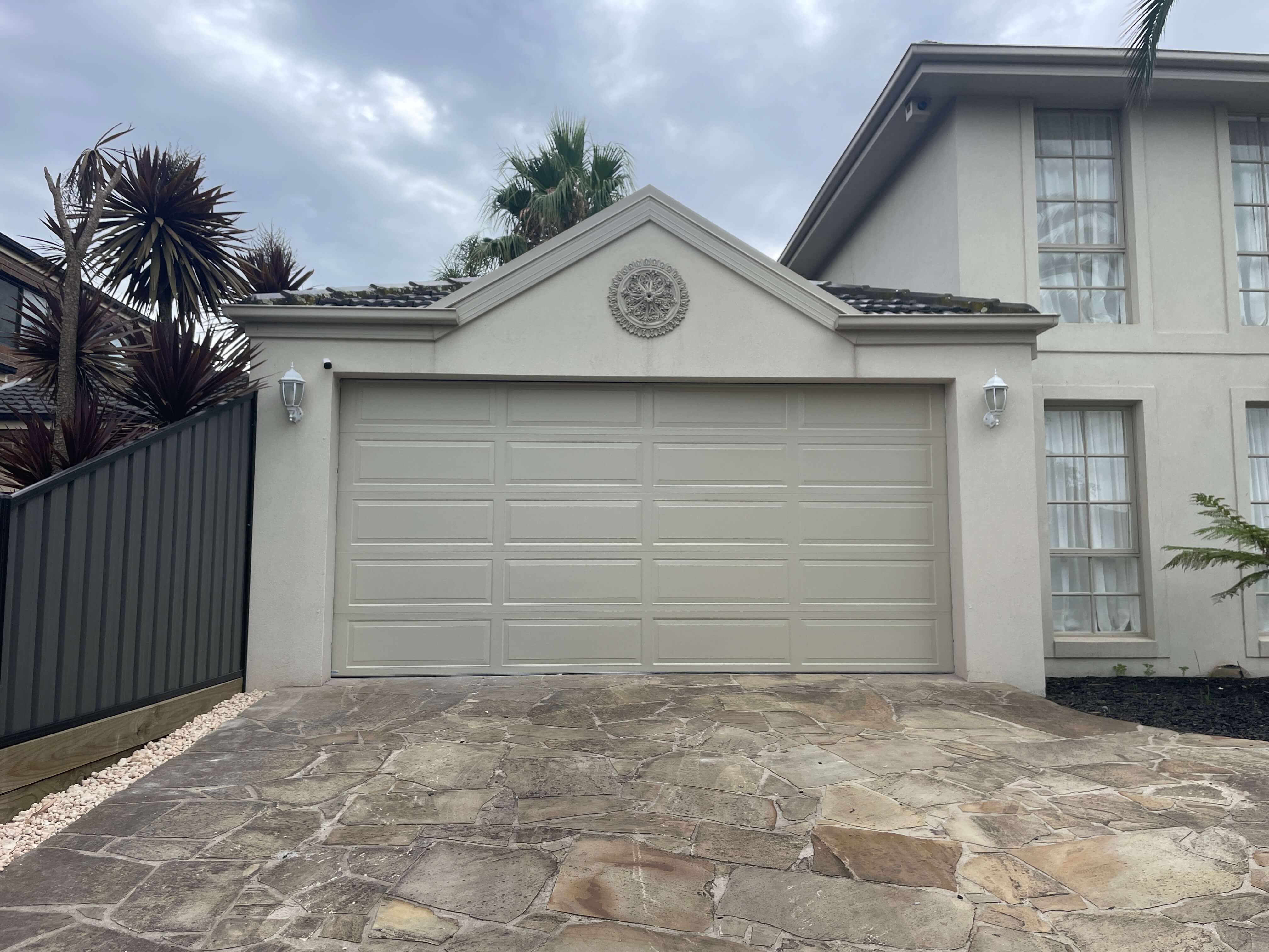 Hampton Evening Haze Sectional Door alternate.