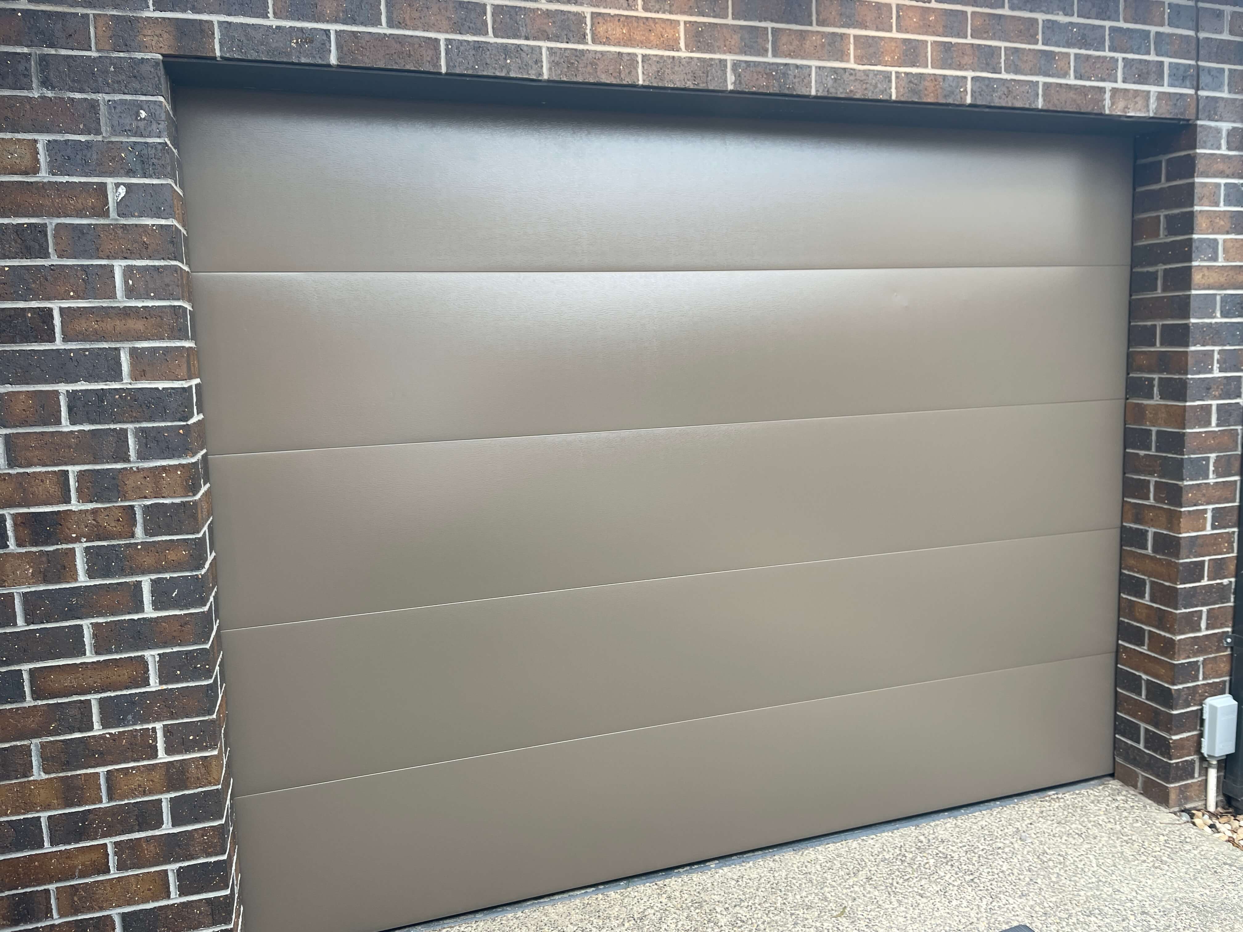 Madison Jasper Sectional Door.