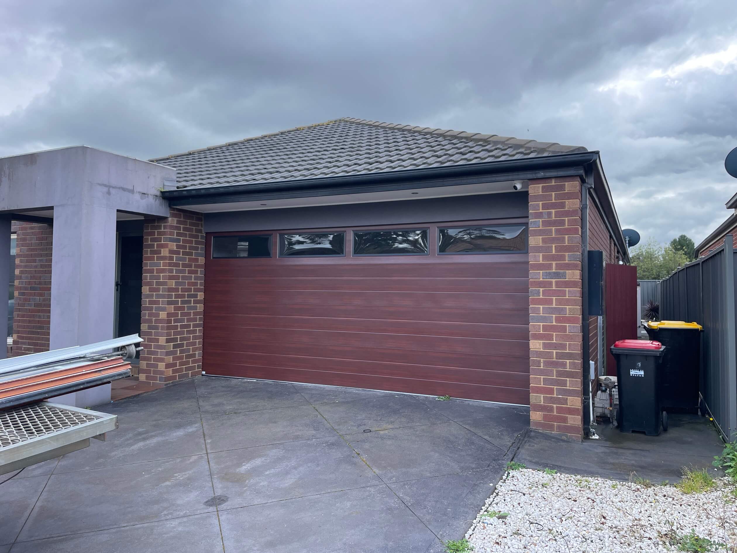 Caoba Sectional Door with Windows.