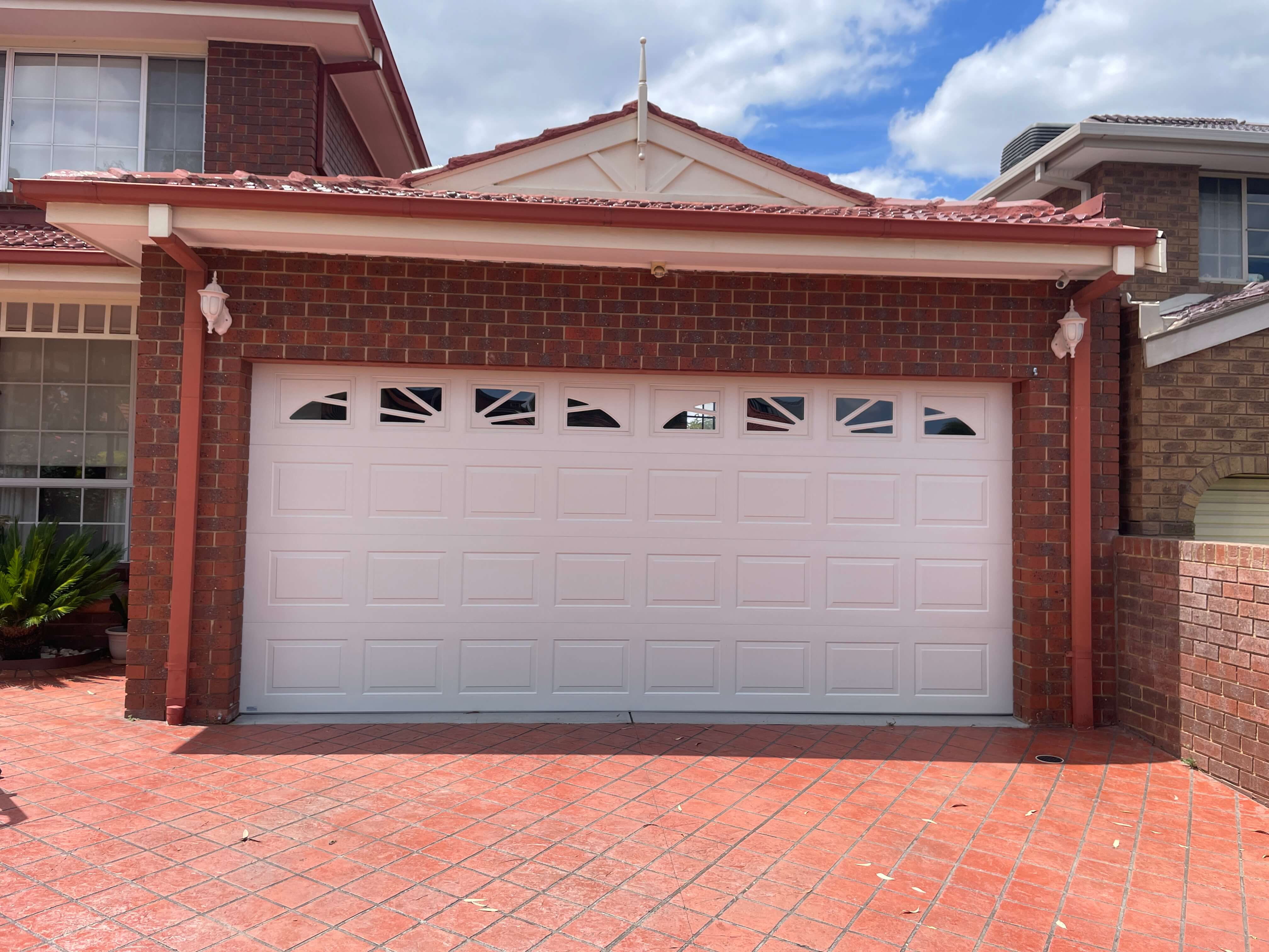 Oxford Surfmist Sectional Door with Windows alternate.