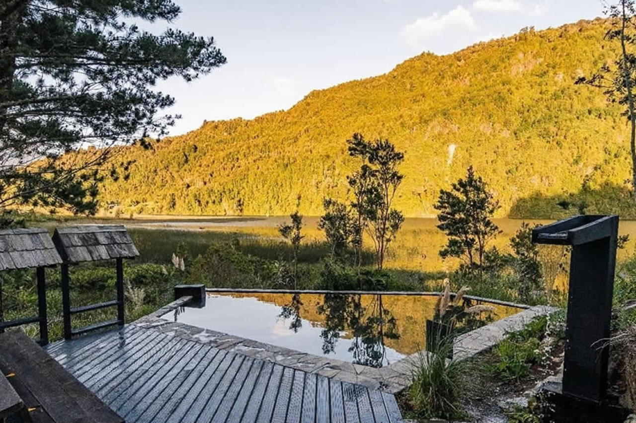 Tour Termas del Sol y Cochamó: Bienestar en el Estuario de Reloncaví