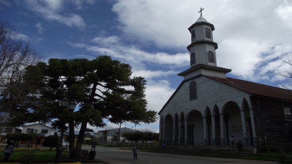Full-Day Tour: Chiloé Island, Palafitos & UNESCO Heritage 3