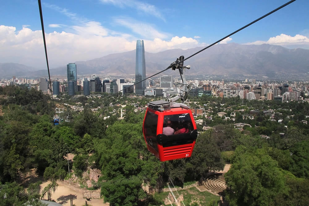 City Tour Santiago: Historia, Arquitectura y El Chile Moderno