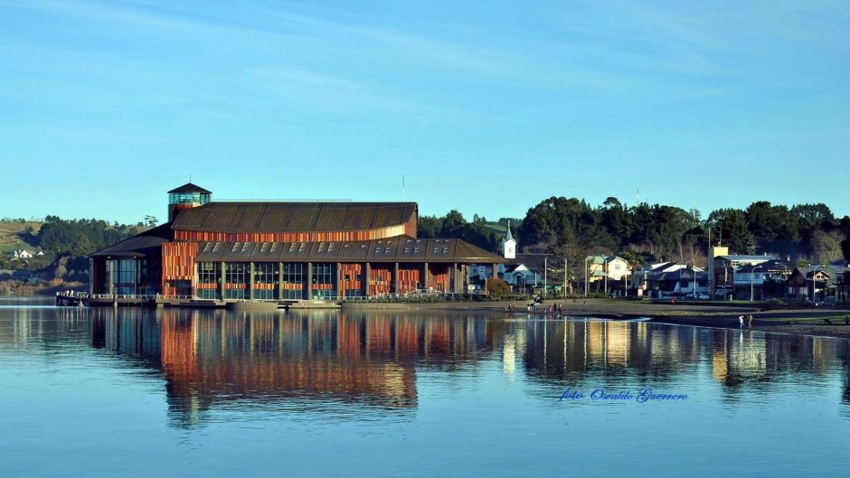 Frutillar and Llanquihue Tour: Bavarian Charm Facing the Volcanoes