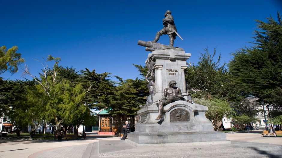 Punta Arenas City Tour: Legends, Pioneers, and the Mythical Strait of Magellan 3