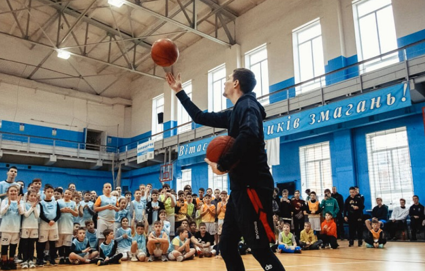 Школа баскетболу