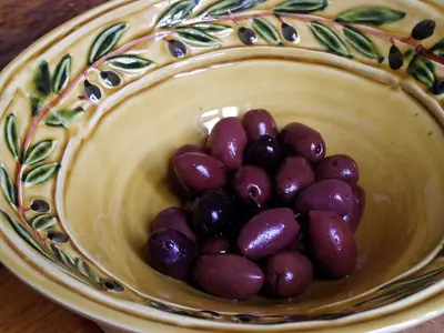 Kalamata-Oliven und Olivenöl