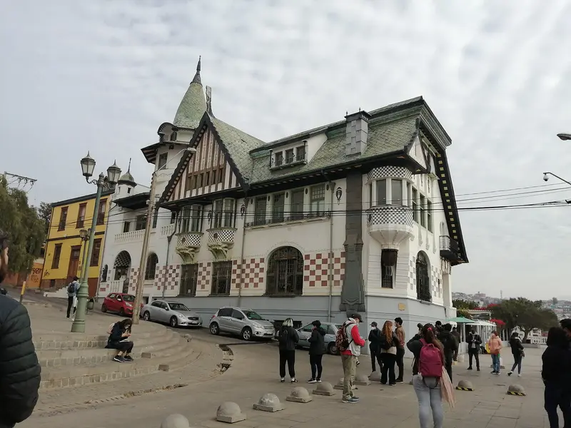 Paseo Yugoslavo & Palacio Baburizza