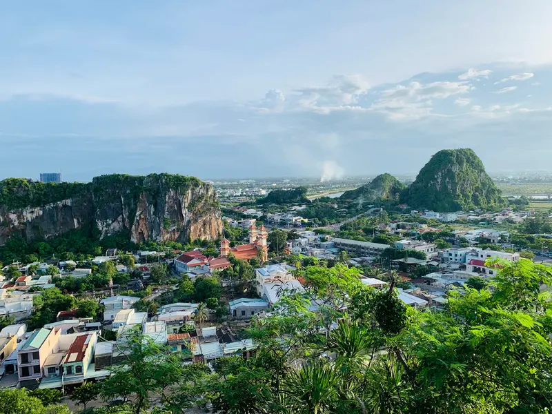 Marble Mtns (Ngũ Hành Sơn)