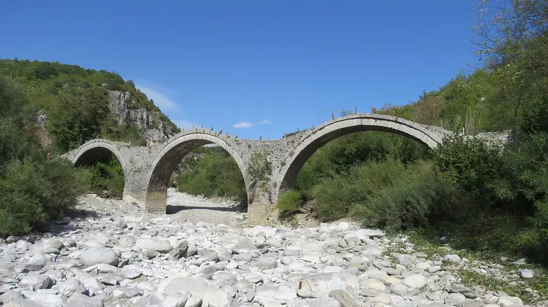 Steinbogenbrücken der Zagorochoria