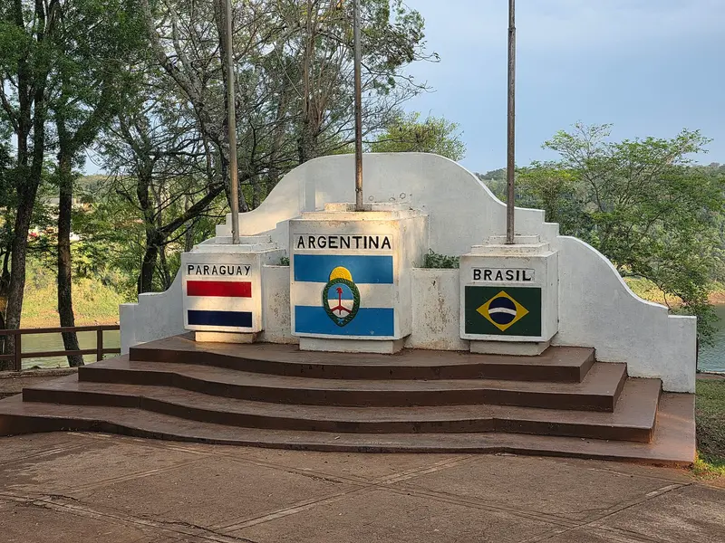 Hito Tres Fronteras