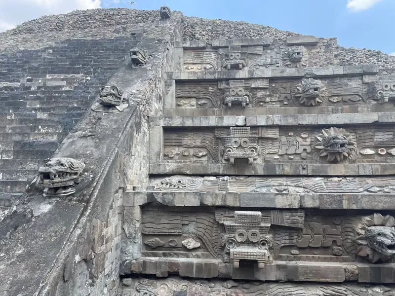 Ciudadela und Tempel der Gefiederten Schlange