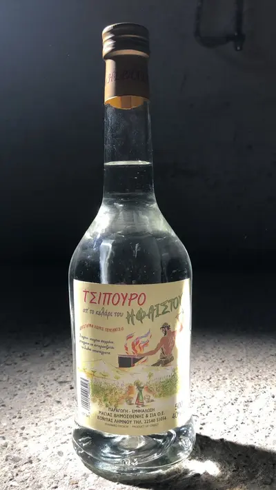 Tsipouro und Mezedes