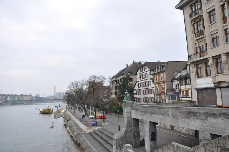 Unterer Rheinweg