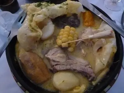 Puchero santafereño