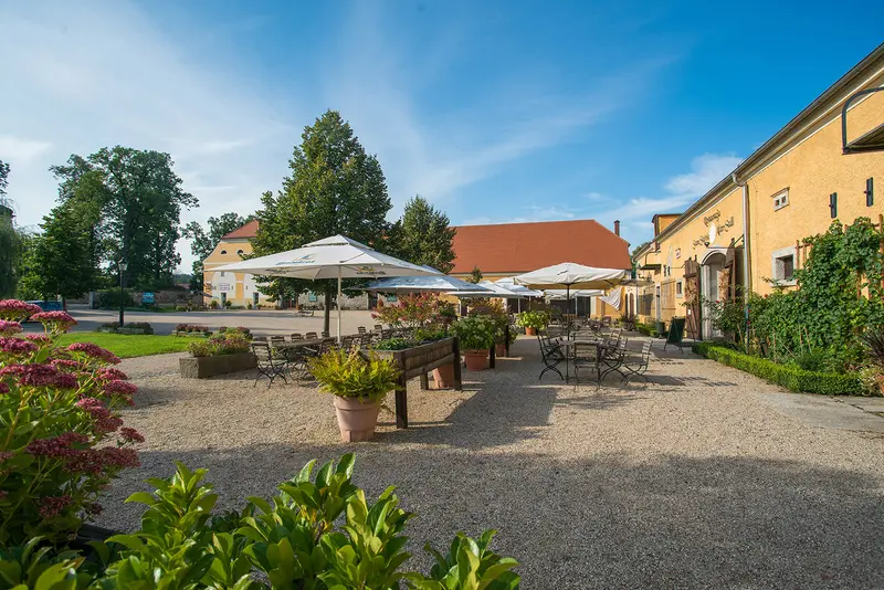 Schloss Lomnitz (Łomnica) im Hirschberger Tal