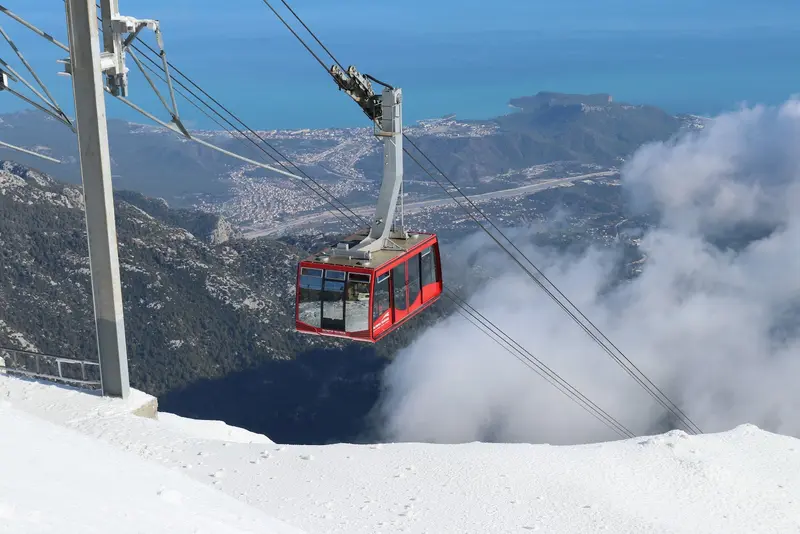 Tahtalı-Seilbahn (Olympos Teleferik)