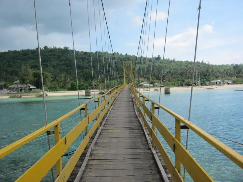 Gelbe Brücke (Jembatan Kuning)