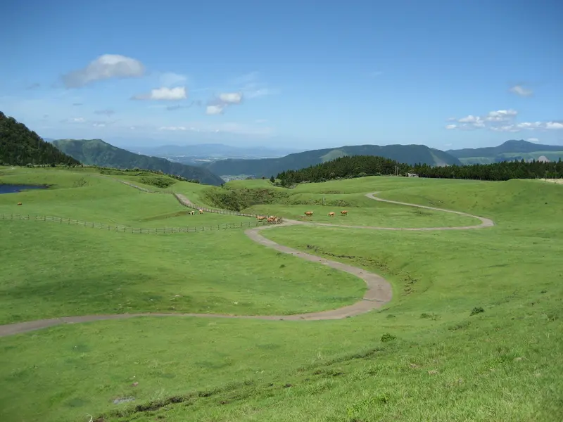 Aso-Vulkan und Kusasenri