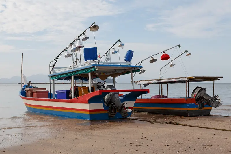 Pantai Pasir Hitam