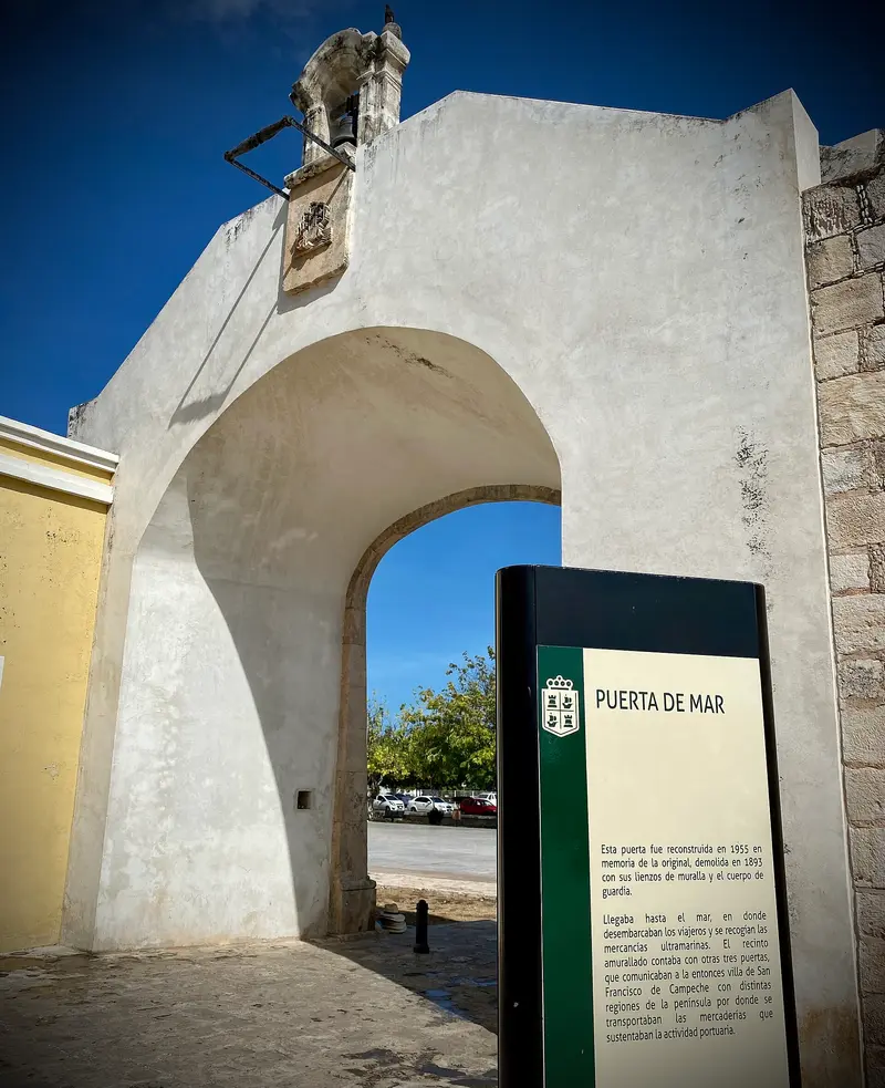 Puerta de Mar