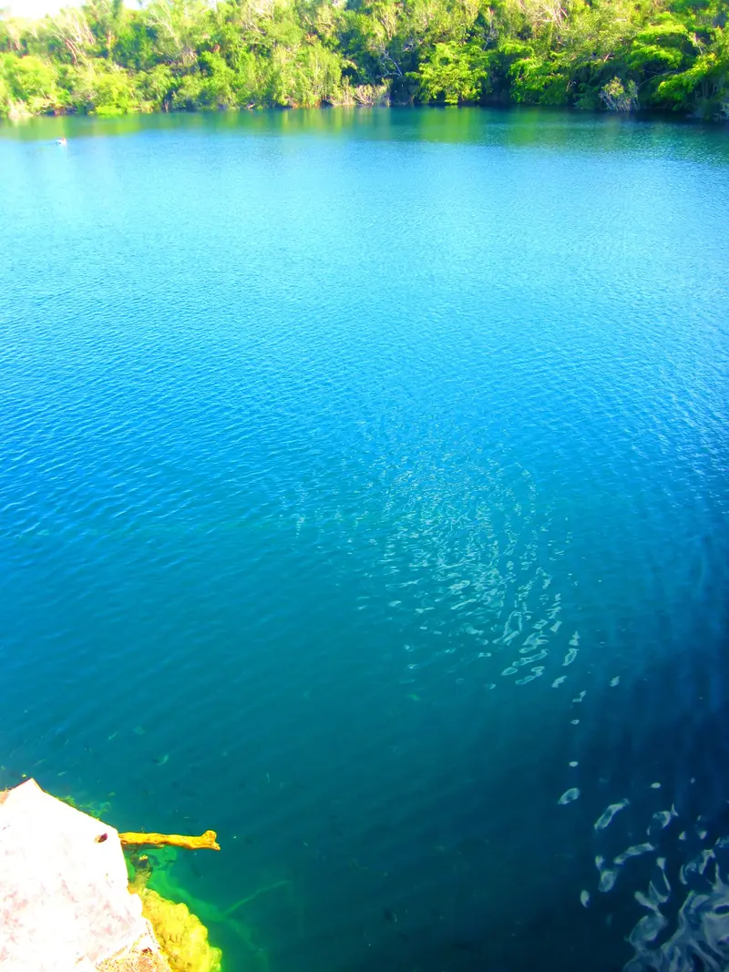 Cenote Azul