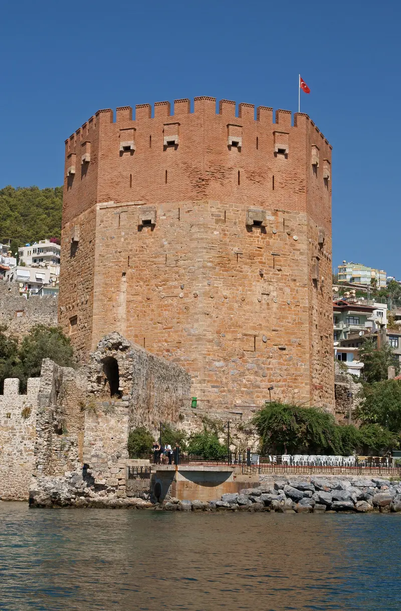 Roter Turm (Kızıl Kule)