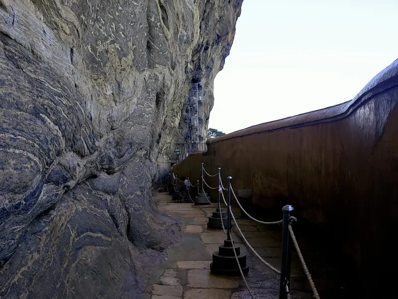 Mirror Wall