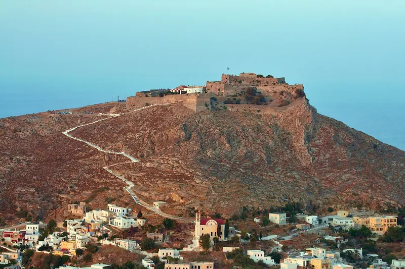 Kastro Panagia über Platanos